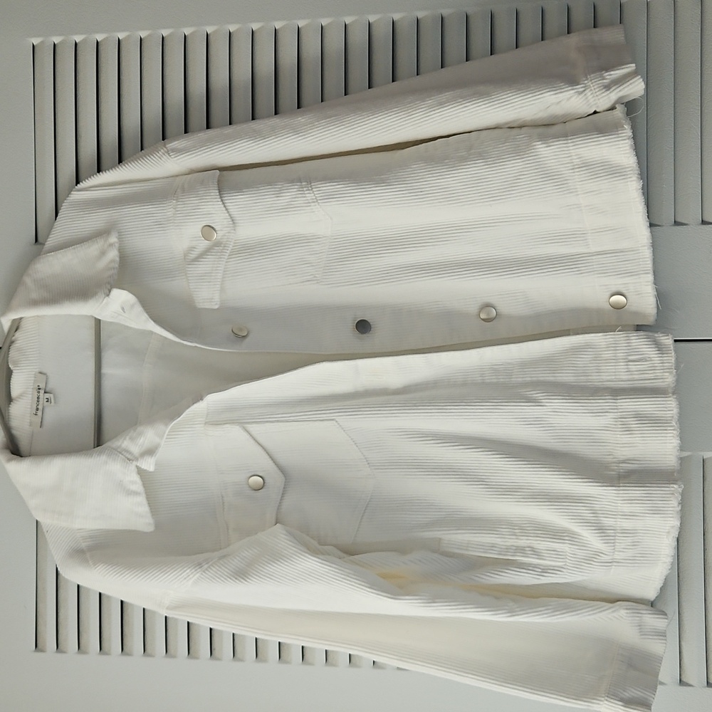 Francesca's Collections Crisp Yvory Jean Jacket